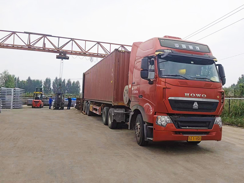 盛怀单板烘干设备装柜发货非洲，助力客户实现节能环保生产