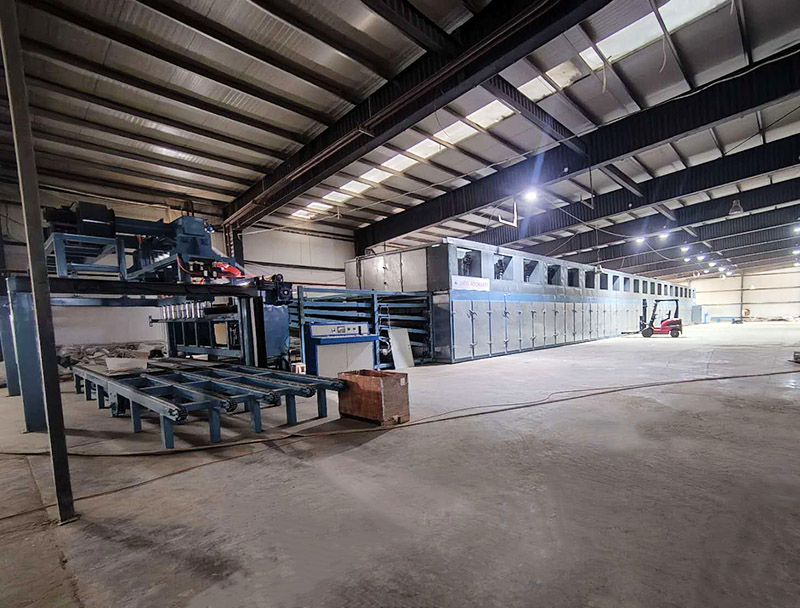 盛怀单板烘干机械设备装柜出海，助力全球木材加工产业升级